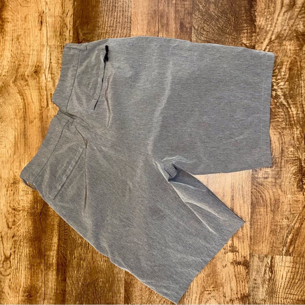 5 pairs of Old Navy & J.Crew shorts size 33 - Picture 6 of 12